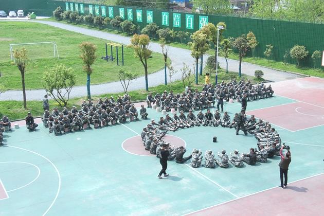 江西鹰潭叛逆青少年管教学校(图3)