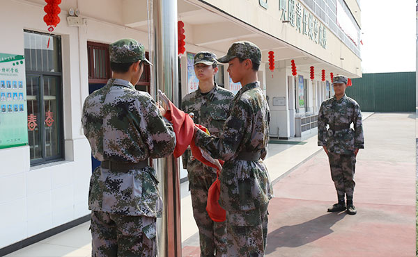 山东德州小儿厌学该怎么引导_女儿初三厌学怎么办(图2)